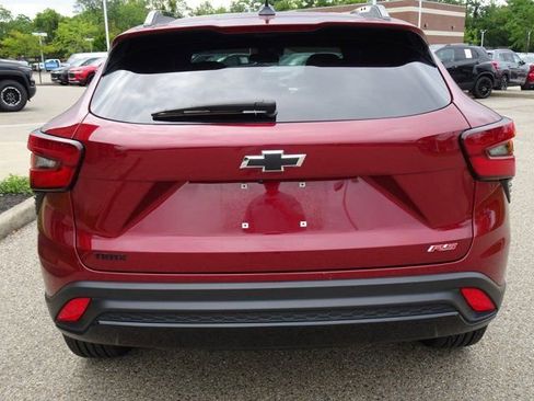 Certified 2024 Chevrolet Trax RS w/ Driver Confidence Package image 4