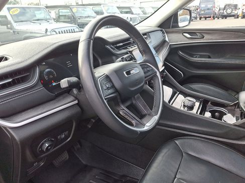 Certified 2021 Jeep Grand Cherokee L Limited w/ Trailer Tow Group (B) image 25