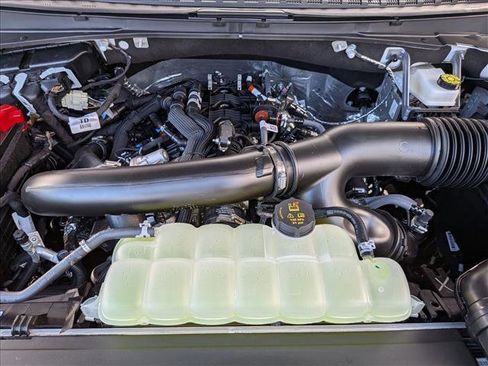 New 2025 Lincoln Navigator Reserve image 16