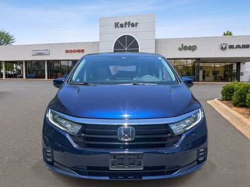 Used 2024 Honda Odyssey EX-L image 3