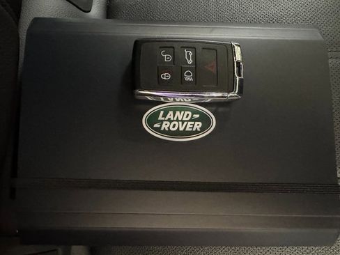 Used 2025 Land Rover Range Rover Evoque S image 29
