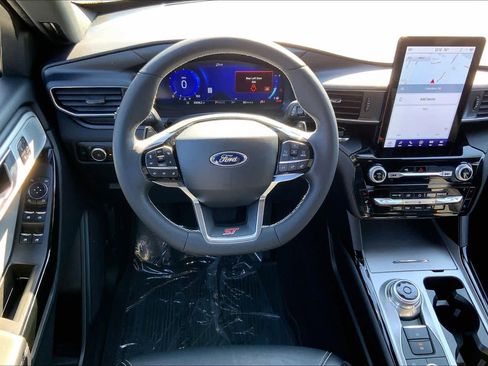 Certified 2023 Ford Explorer ST w/ Equipment Group 401A image 5