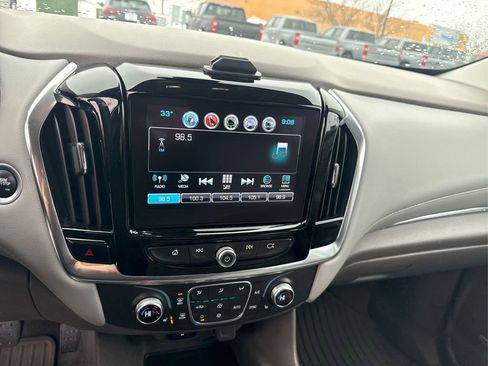 Used 2018 Chevrolet Traverse LT image 10