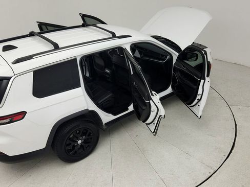 Used 2022 Jeep Grand Cherokee L Limited image 45