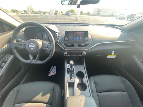 New 2025 Nissan Altima 2.5 S image 12