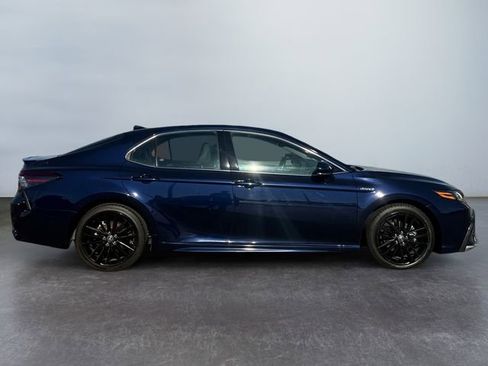 Used 2021 Toyota Camry XSE w/ Cold Weather Package image 6