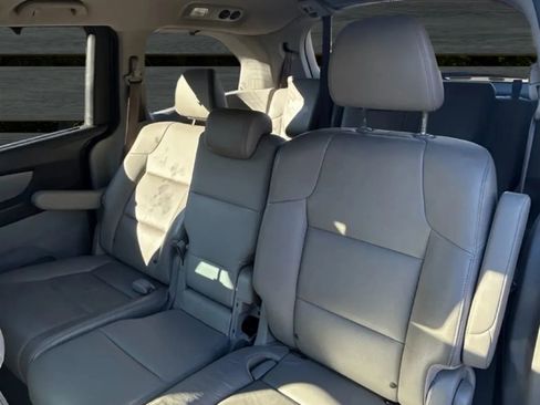 Used 2015 Honda Odyssey EX-L image 13