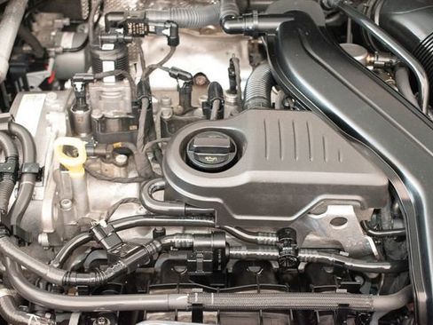Used 2023 Volkswagen Taos SE AWD/4WD image 4