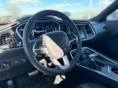 Used 2016 Dodge Challenger SXT Plus image 2