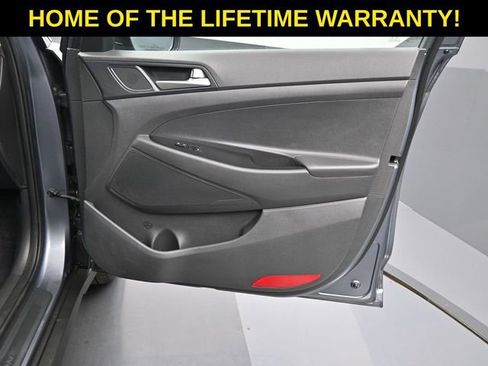 Used 2018 Hyundai Tucson SE image 42