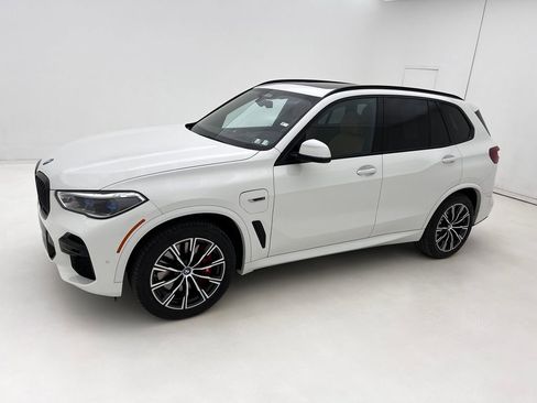 Certified 2023 BMW X5 xDrive45e w/ Executive Package image 5