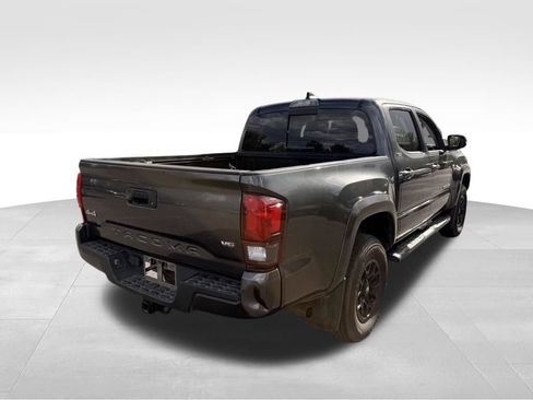 Used 2021 Toyota Tacoma SR5 w/ Technology Package AWD/4WD image 4