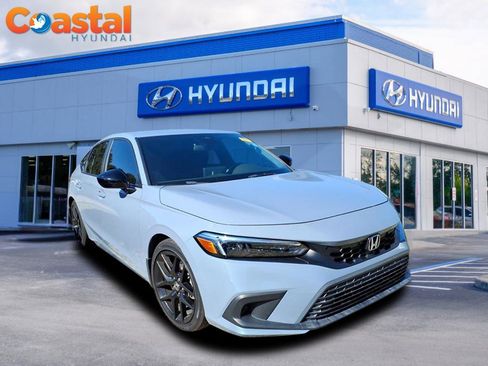 Used 2023 Honda Civic Sport image 1