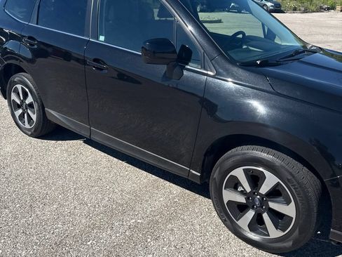 Used 2018 Subaru Forester 2.5i Limited w/ Popular Package #2 AWD/4WD image 5