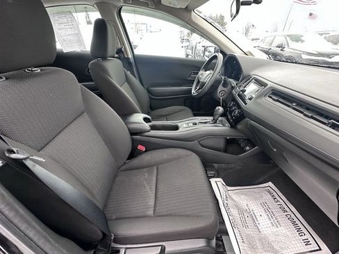 Used 2016 Honda HR-V LX image 16