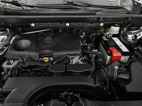 Used 2019 Toyota RAV4 XLE image 23