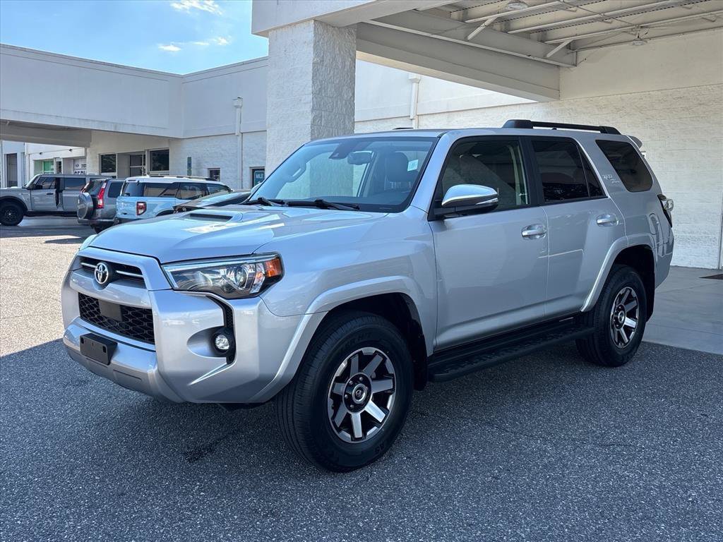 Used 2024 Toyota 4Runner TRD Off-Road Premium AWD/4WD image 23