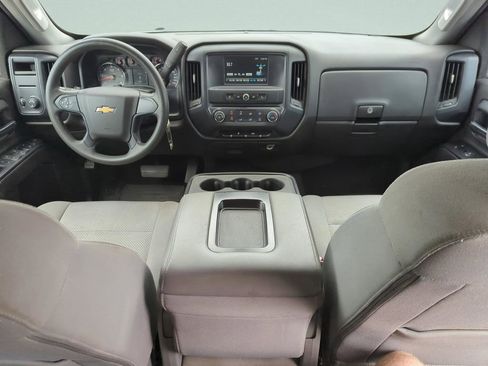 Used 2017 Chevrolet Silverado 1500 Custom w/ Custom Convenience Package image 18