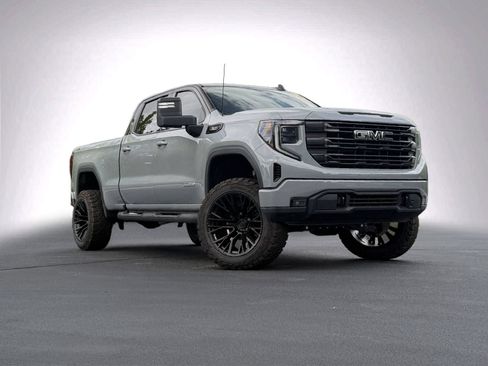 Used 2024 GMC Sierra 1500 Elevation AWD/4WD image 2