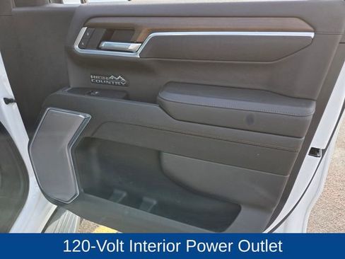 Used 2025 Chevrolet Silverado 1500 High Country w/ High Country Premium Package AWD/4WD image 45