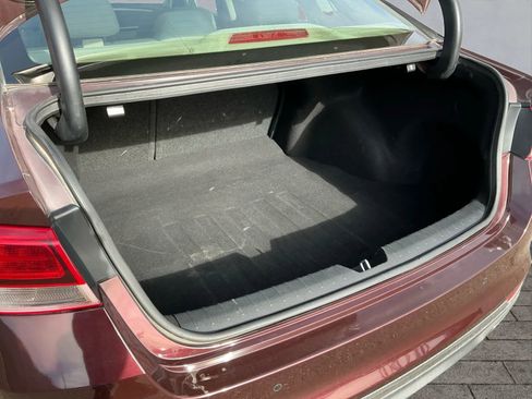 Used 2018 Kia Optima LX image 18