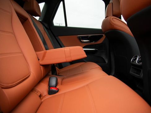 New 2026 Mercedes-Benz GLC 300 4MATIC image 14