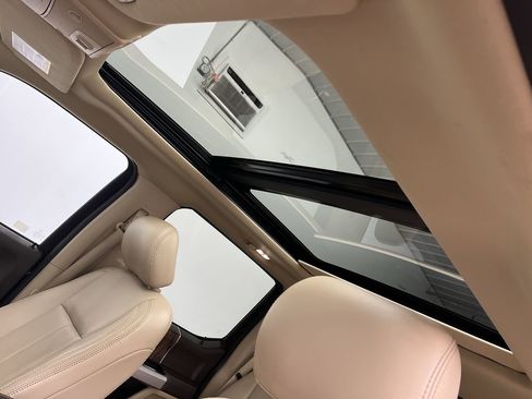 Used 2018 Ford F150 Lariat w/ Equipment Group 502A Luxury image 6