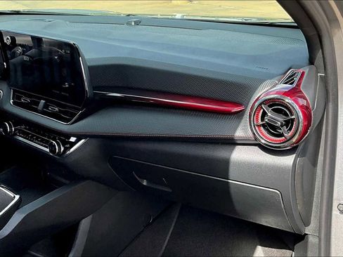 Used 2026 Chevrolet Equinox RS w/ Convenience Package III image 16