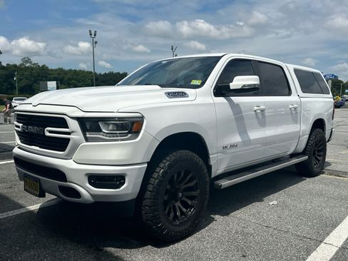 Used 2019 RAM 1500 Big Horn AWD/4WD image 2