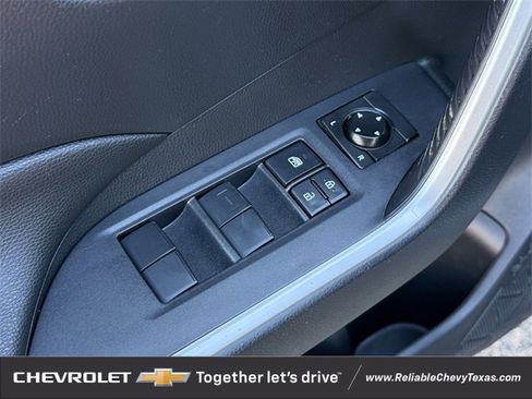 Used 2019 Toyota RAV4 LE image 25