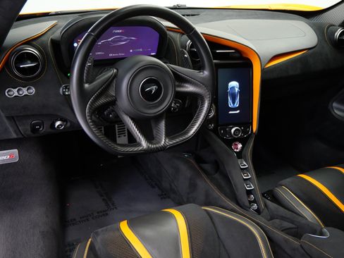Used 2022 McLaren 720S Performance RWD image 13