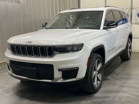 Used 2022 Jeep Grand Cherokee L Limited AWD/4WD image 4