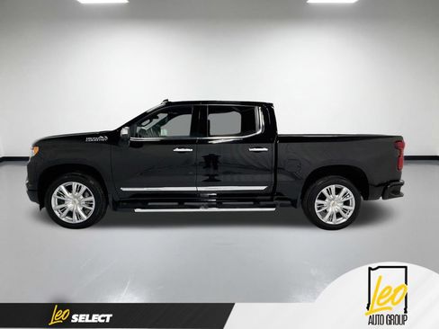 Used 2024 Chevrolet Silverado 1500 High Country AWD/4WD image 11