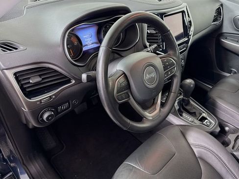 Used 2021 Jeep Cherokee Limited image 10