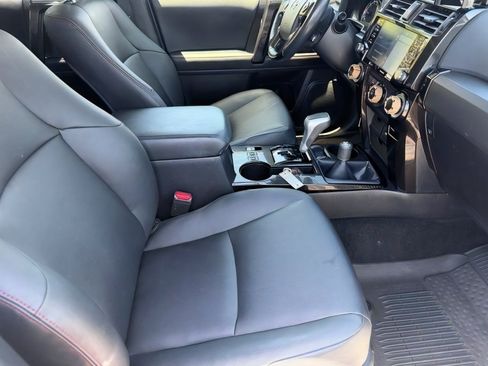 Used 2023 Toyota 4Runner TRD Off-Road Premium w/ Moonroof Package AWD/4WD image 11