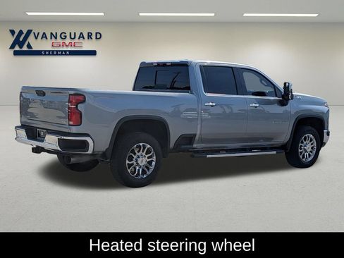 Used 2026 Chevrolet Silverado 2500 LTZ w/ LTZ Premium Package AWD/4WD image 7