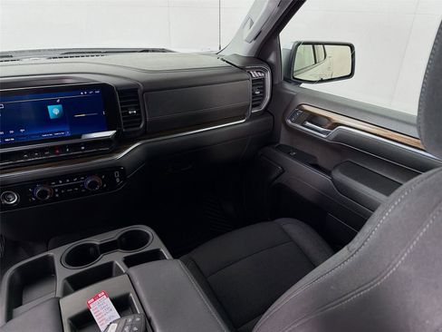 Used 2023 Chevrolet Silverado 1500 LT image 22