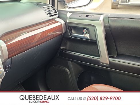 Used 2018 Toyota 4Runner Limited AWD/4WD image 24