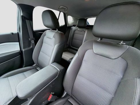 Used 2025 Chevrolet Trax LT w/ Driver Confidence Package FWD image 10