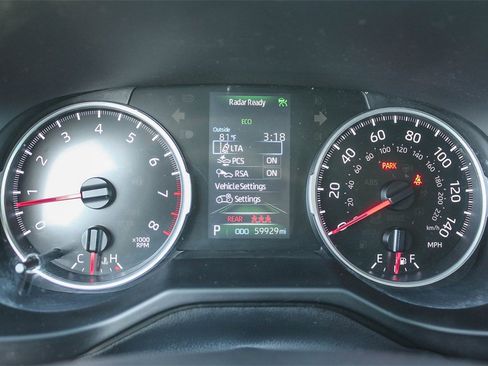 Used 2021 Toyota RAV4 LE image 28