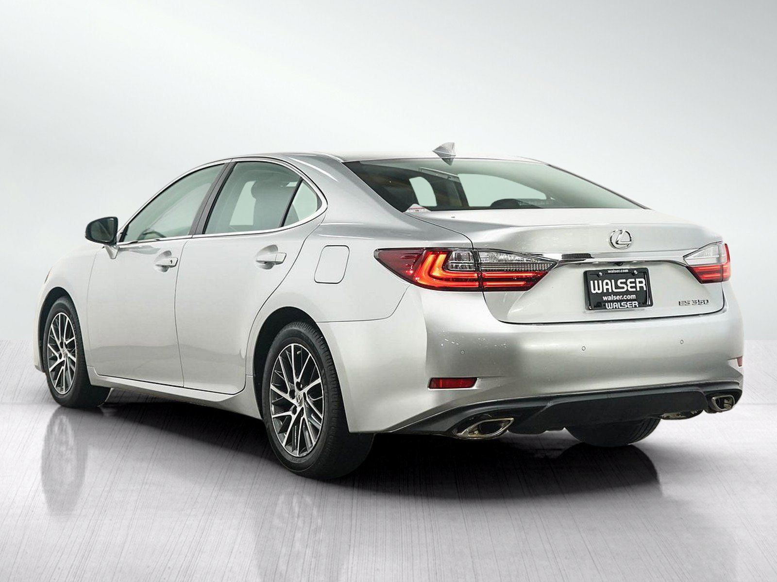 Used 2017 Lexus ES 350 w/ Luxury Package FWD image 5