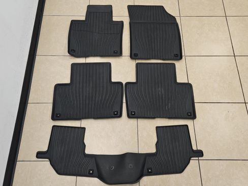 Used 2024 Volvo XC90 T8 Ultimate w/ Protection Package Premier image 46