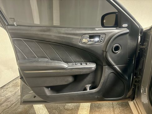 Used 2019 Dodge Charger SRT Hellcat w/ Navigation & Travel Group image 14