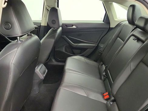 Used 2020 Volkswagen Jetta SE w/ SE Cold Weather Package FWD image 20