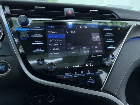 Used 2018 Toyota Camry XSE FWD image 20