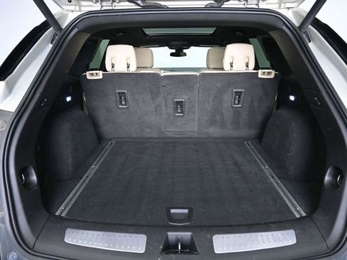 Used 2017 Cadillac XT5 Premium Luxury image 40