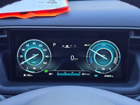 Used 2022 Hyundai Tucson Limited AWD/4WD image 17