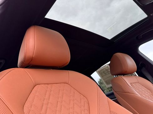 Certified 2023 BMW 530e w/ Premium Package image 20