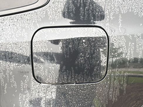 Used 2022 Toyota Corolla LE image 12