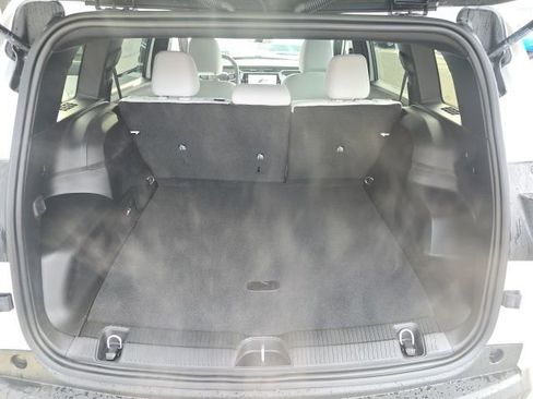 New 2026 Jeep Cherokee Laredo image 25